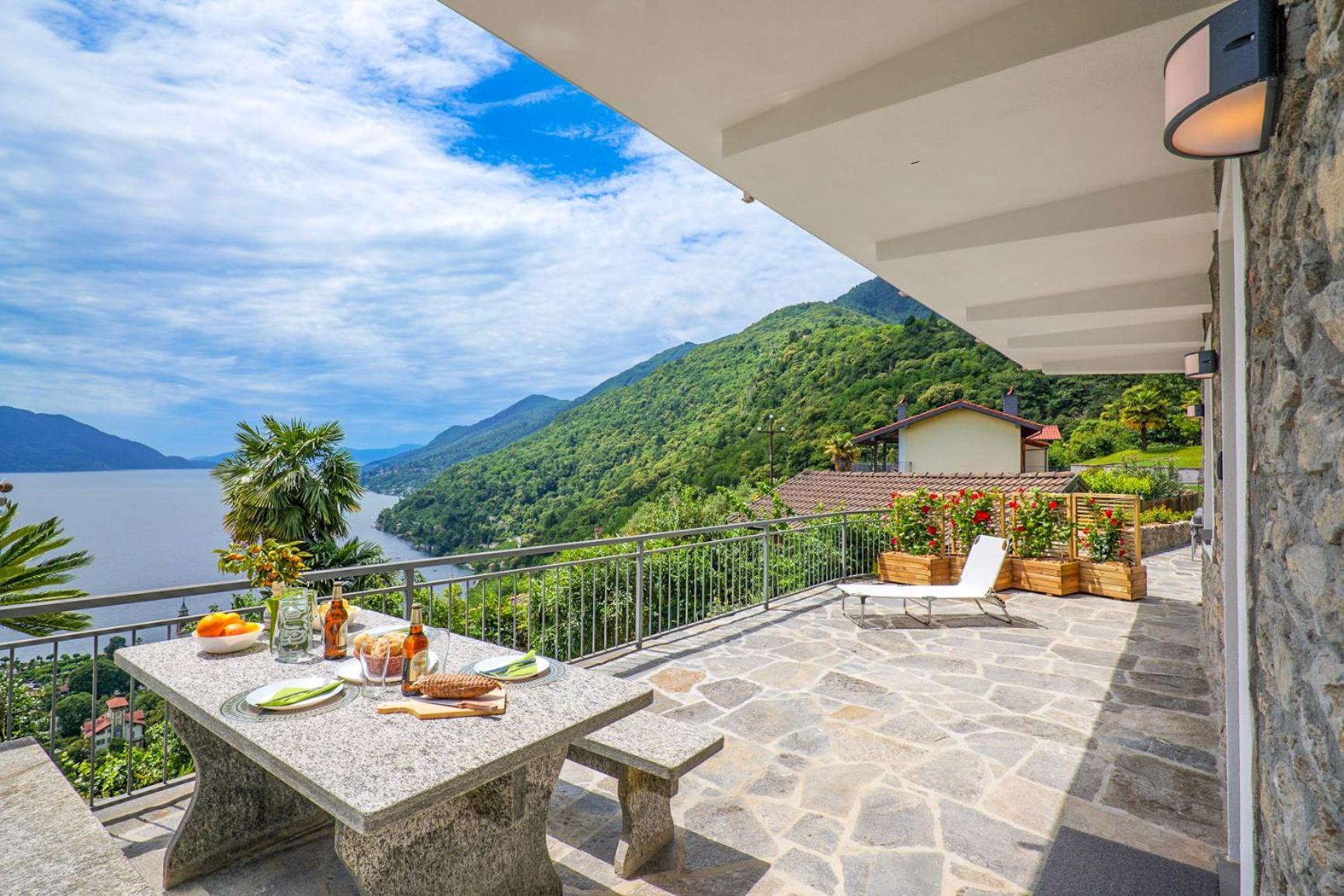 Piancalodge Cannero Riviera Szoba fotó